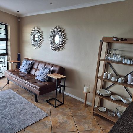 The View At Whale Cove De Kelders Apartamento Exterior foto